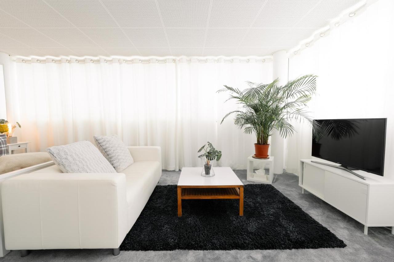 Business Sleeping Place Rolle Buitenkant foto