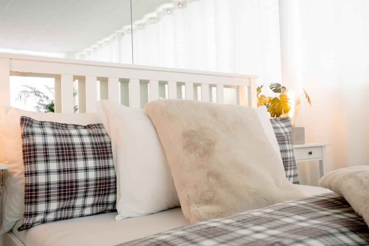 Business Sleeping Place Rolle Buitenkant foto